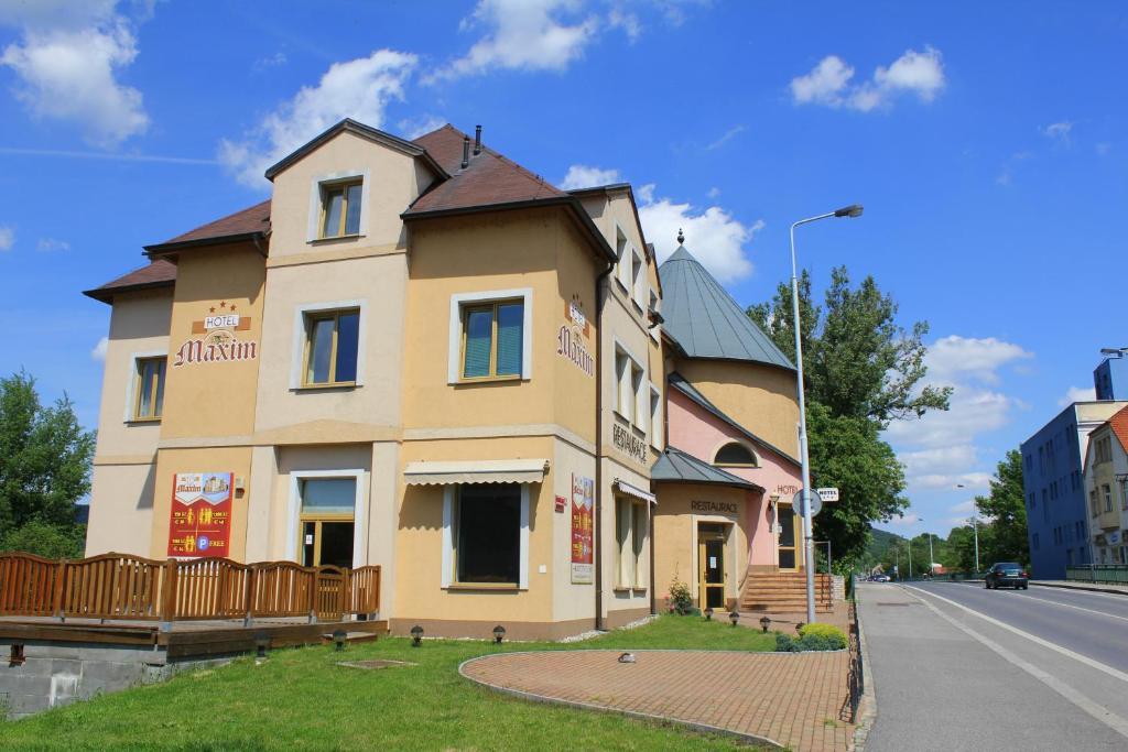 Family Hotel Maxim Beroun (Central Bohemian) Exterior foto